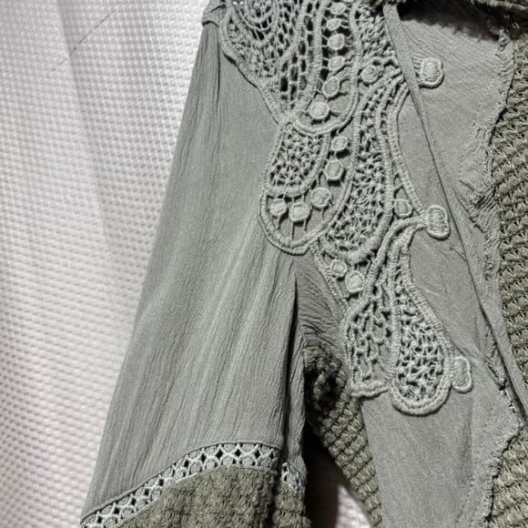 Miss Me Small Olive Green Sage Crochet Lace Boho Peasant Top Bell Sleeve - Picture 3 of 8
